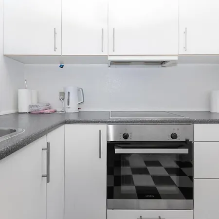 In - Close To Everything 4 People Apartamento *