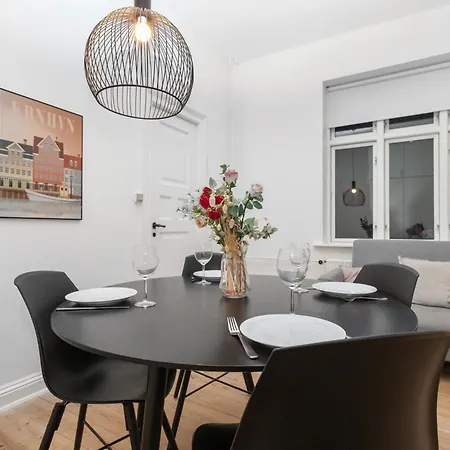 In - Close To Everything 4 People Apartment Århus
