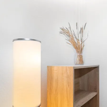 In - Close To Everything 4 People Århus